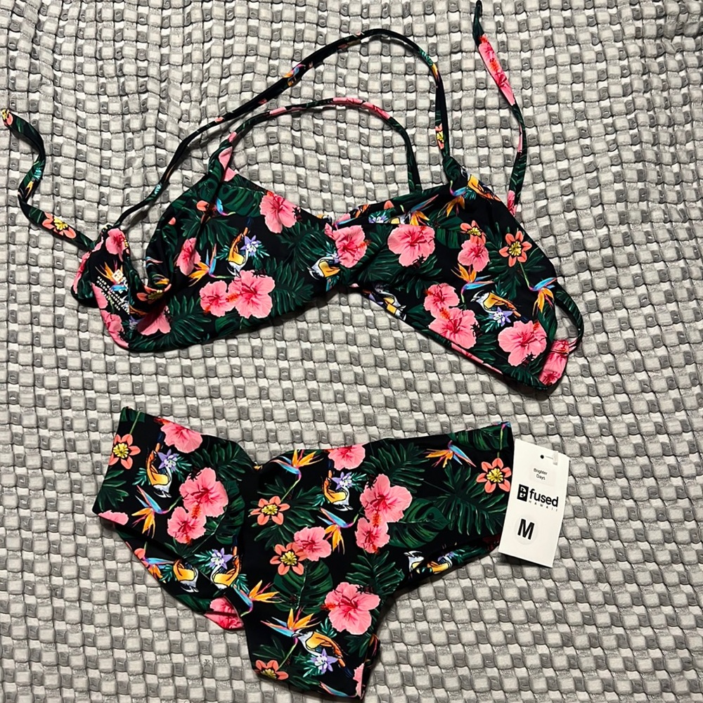 Fused Hawaii Bikini 👙